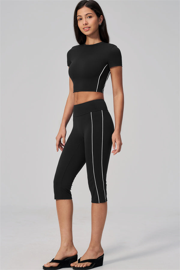 The Breathe T-shirt Capri Leggings 2-Piece Set