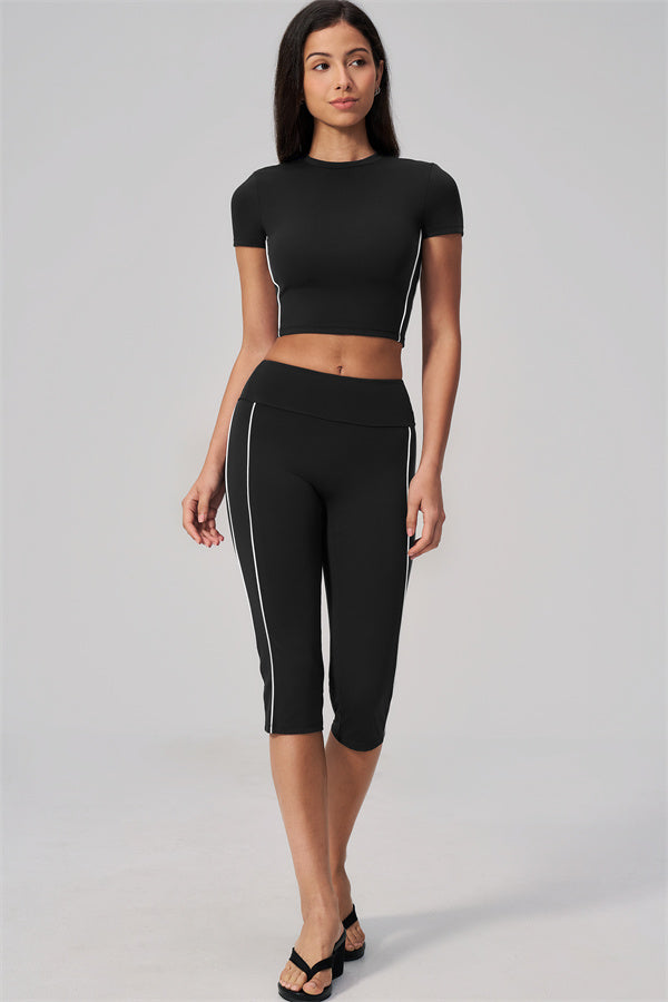 The Breathe T-shirt Capri Leggings 2-Piece Set