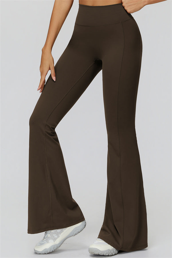 The Fyra Sports Bra Flared Leggings 2-Piece Set