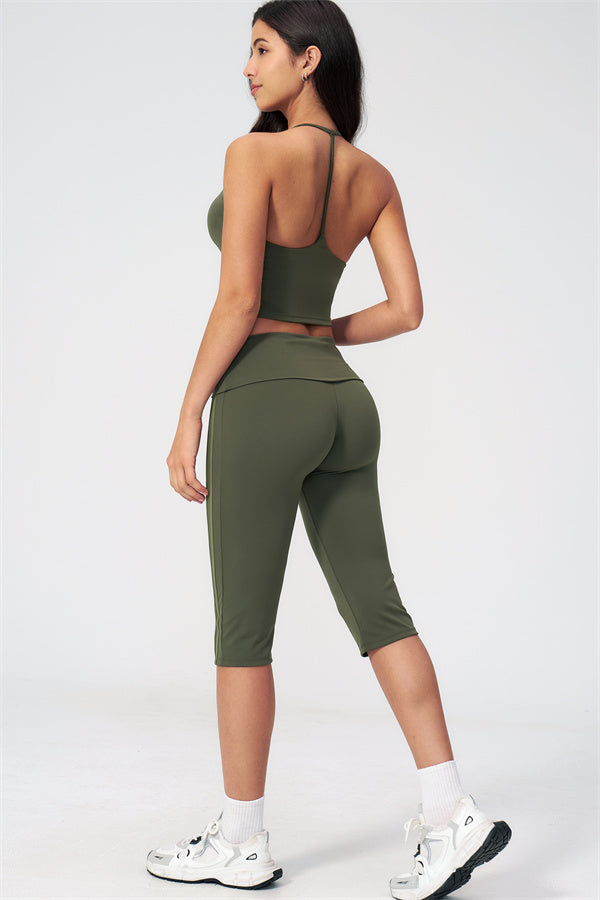 The Evoke Capri Leggings
