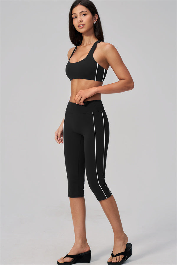 The Breathe Sports Bra Capri Leggings 2-Piece Set