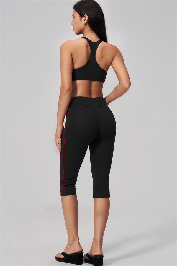 The Breathe Sports Bra Capri Leggings 2-Piece Set
