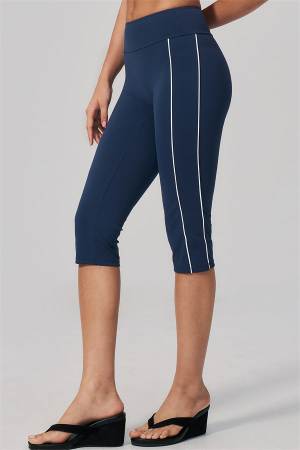 The Breathe Sports Bra Capri Leggings 2-Piece Set