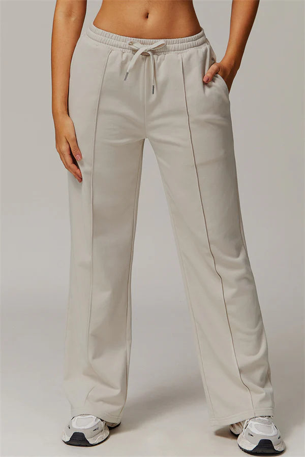 The Motion Crop Top Sweatpants 2-Piece Set
