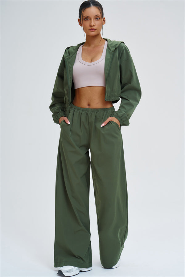 The Svelte UV protection Crop Hoodie Sweatpants 2-Piece Set