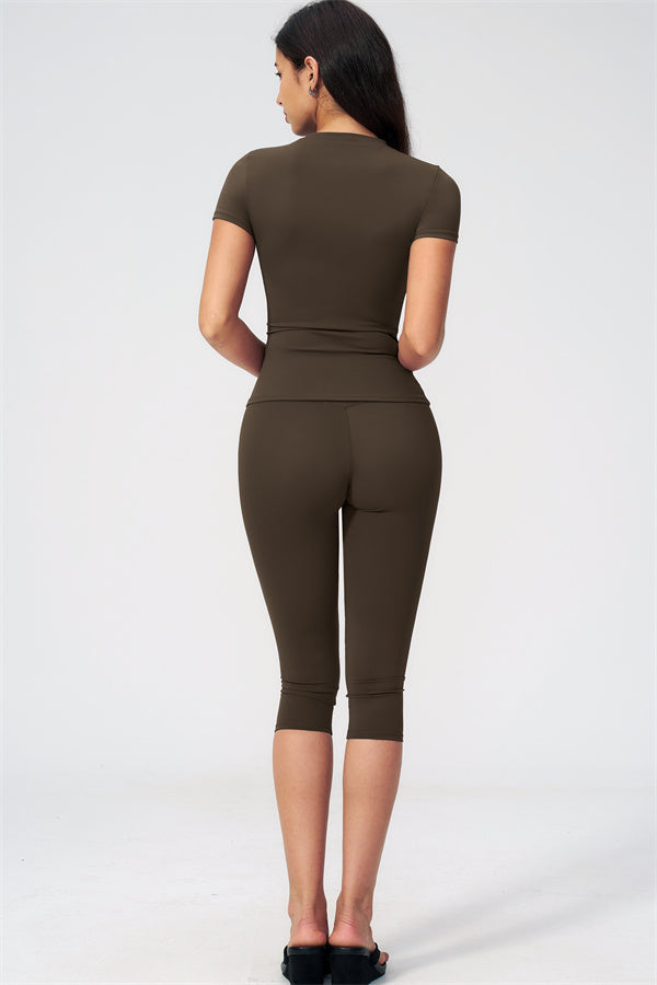 The Twirl T-shirt Capri Leggings 2-Piece Set