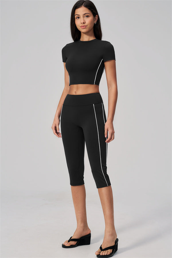 The Breathe T-shirt Capri Leggings 2-Piece Set