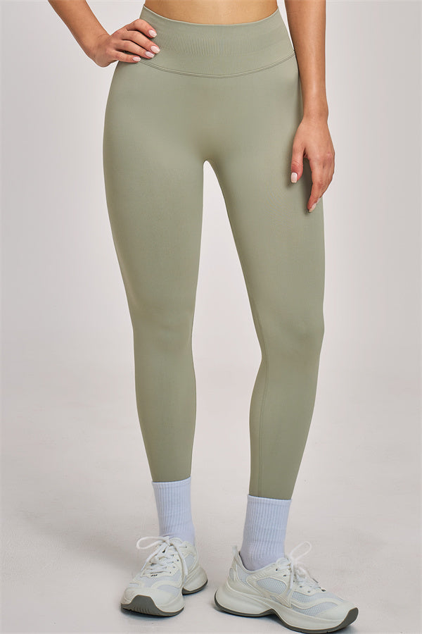 The Vision Sports Bra Leggings 2-Piece Set