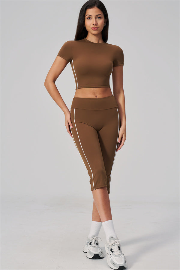 The Breathe T-shirt Capri Leggings 2-Piece Set