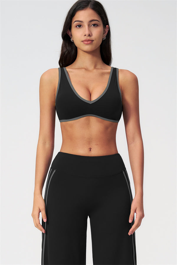 The Evoke Straight Leg Pants