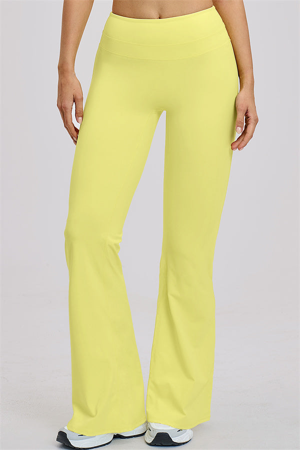 The Stride Sports Bra Flared Leggings 2-Piece Set