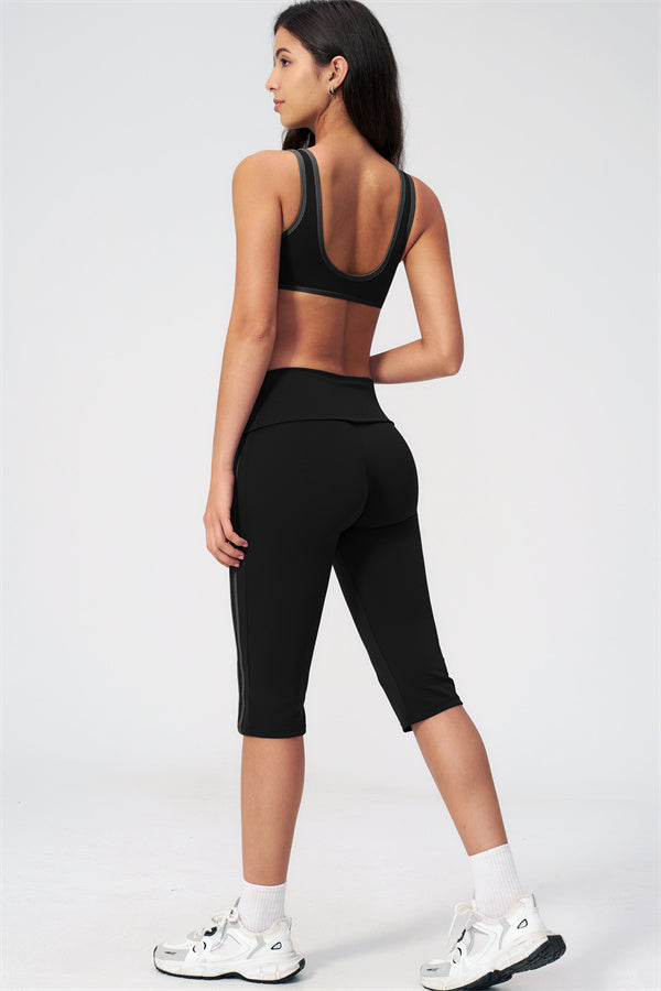 The Evoke Capri Leggings