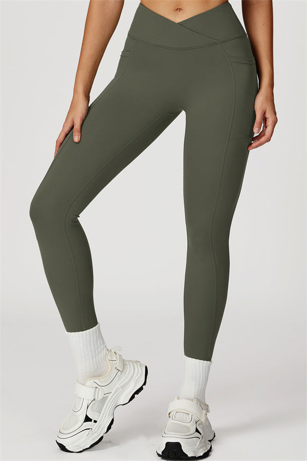 The Propel Crop Top Leggings 2-Piece Set