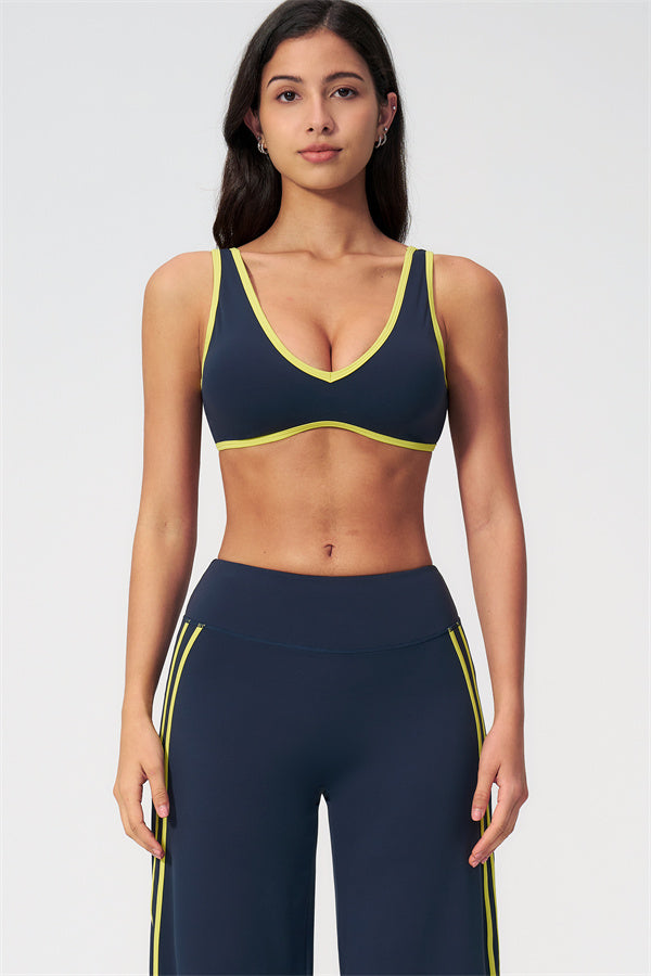 The Evoke Straight Leg Pants