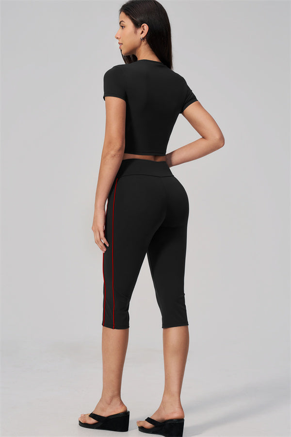 The Breathe T-shirt Capri Leggings 2-Piece Set