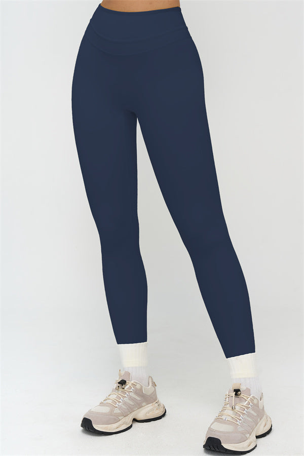 The Stride Crop Top Leggings 2-Piece Set