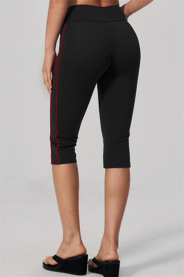 The Breathe Sports Bra Capri Leggings 2-Piece Set