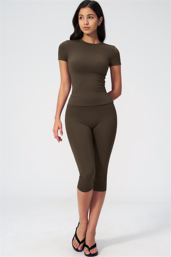 The Twirl T-shirt Capri Leggings 2-Piece Set