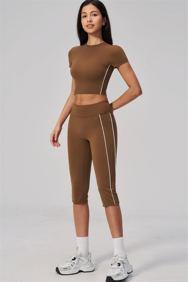 The Breathe T-shirt Capri Leggings 2-Piece Set