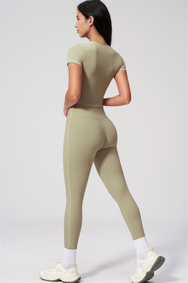 The Venus T-shirt Leggings 2-Piece Set
