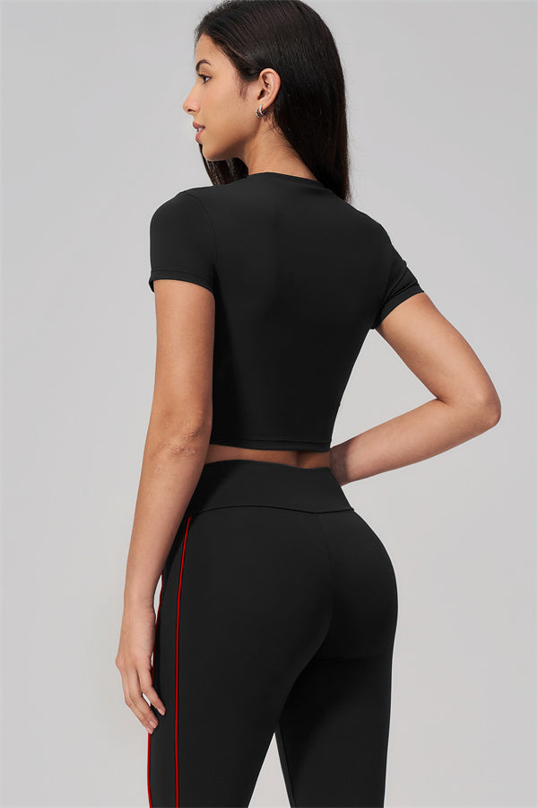 The Breathe T-shirt Capri Leggings 2-Piece Set