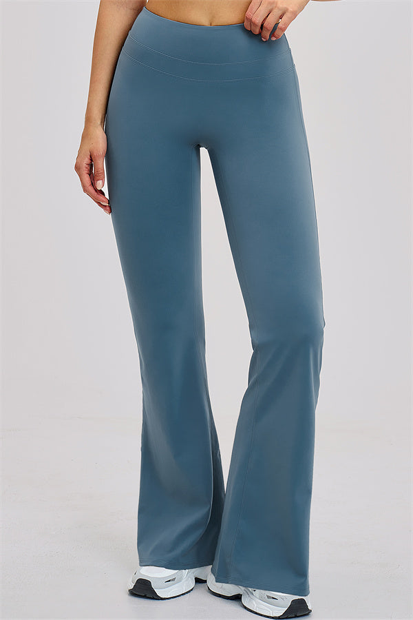 The Stride Sports Bra Flared Leggings 2-Piece Set